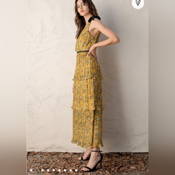 Lulus Such Sophistication Yellow Floral Print Pleated Maxi feminine Dress Size L - Picture 3 of 15